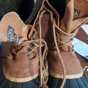 Smith's American thinsulate insulation size 11 boots brand new